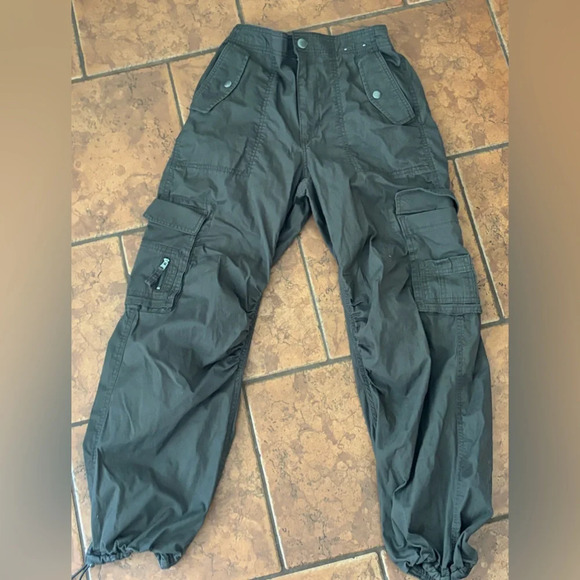 Abercrombie cargo pants size XS - Picture 6 of 8